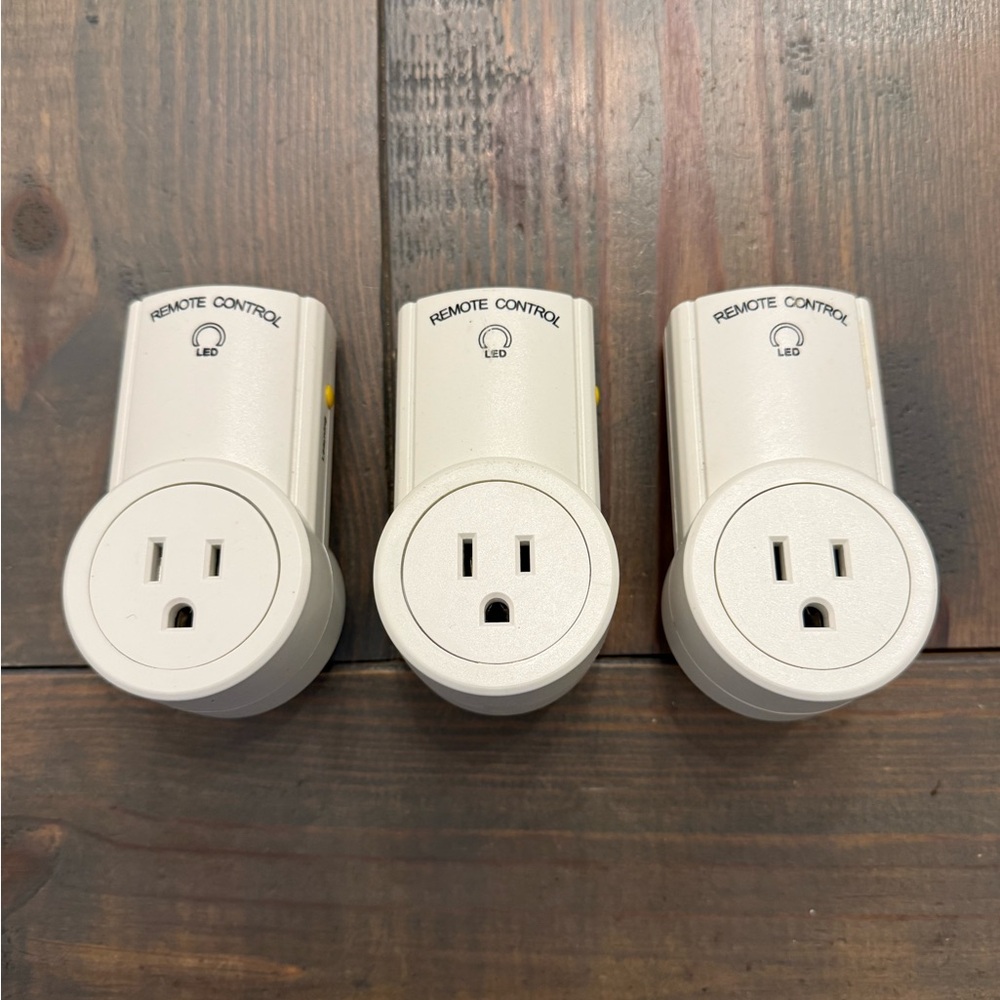 Lot of 3 Etekcity Zap Remote Outlet Switches BH9938U - No Remote - 120V 60Hz